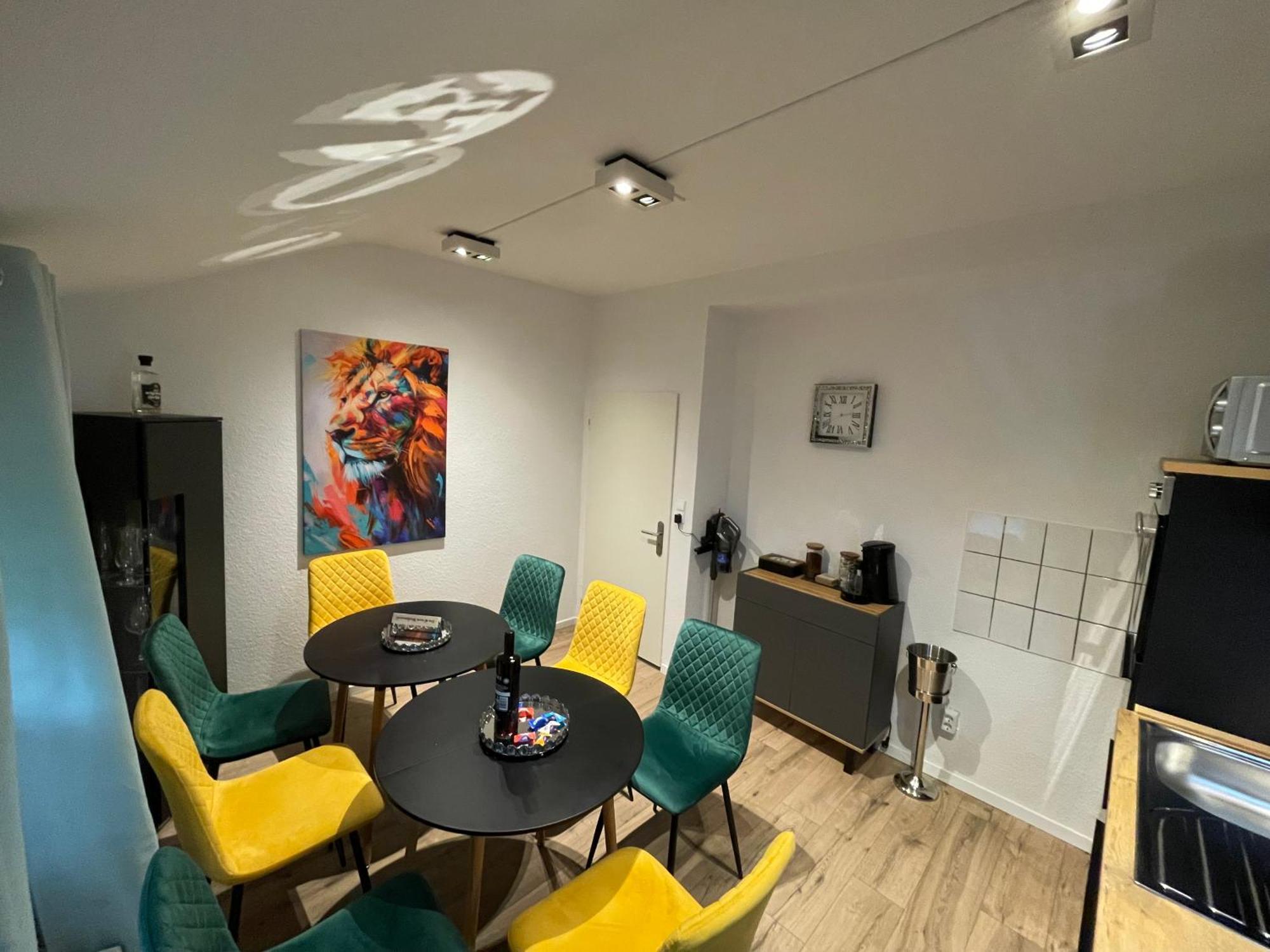 Bergstadt ,modern, Stylisch, Geraeumig Apartment